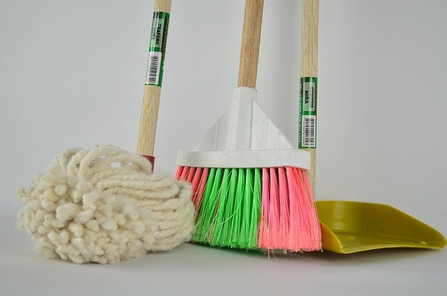 Best broom for hardwood floors