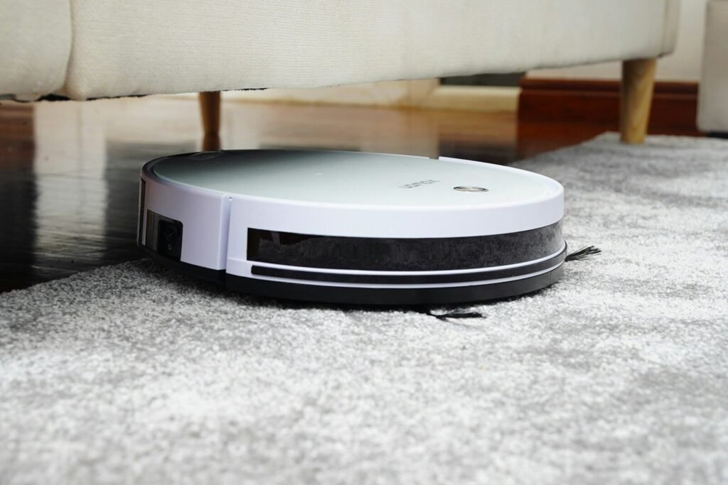 Robot vacuum returning to self-emptying auto-empty dock base